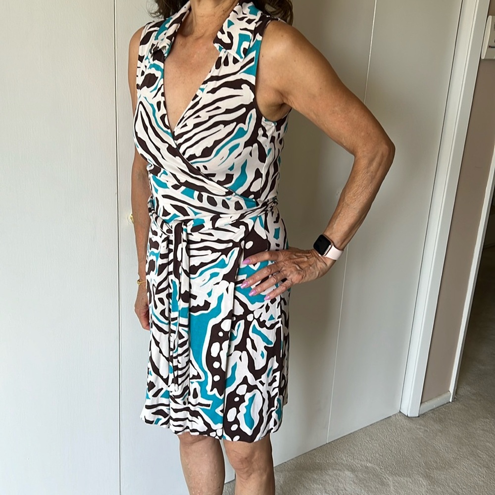 Women’s Diane von Furenstenberg (COOP Barney’s NY) printed wrap dress size 6